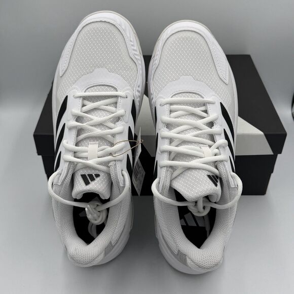 Athletic_Shoes